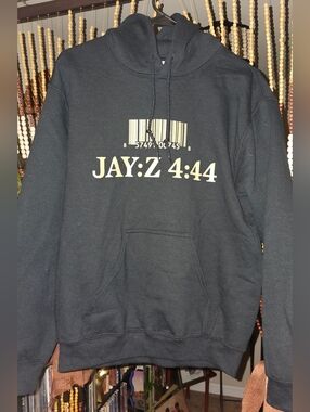 Unisex Jay-Z 4:44 Hoodie Gildan Black Sweatshirt. Size Small